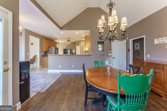 6506 Vista View Court, Flowery Branch, GA 30542