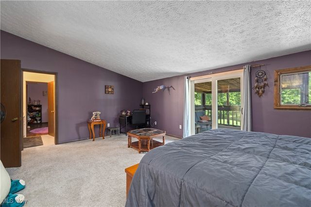 2565 Abbe Road, Sheffield Village, OH 44054