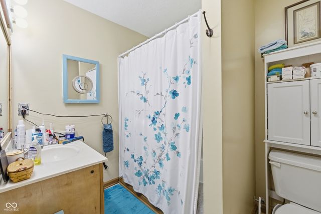 344 Patriots Landing, Coatesville, IN 46121