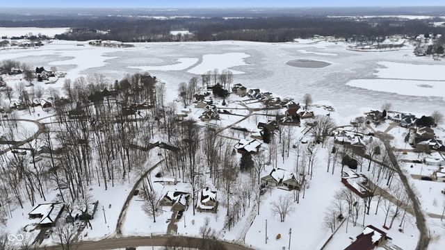 344 Patriots Landing, Coatesville, IN 46121