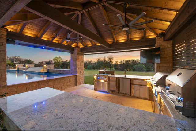 401 Brave Face ST, Leander, TX 78641