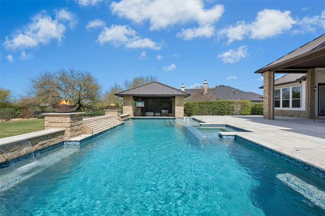 401 Brave Face ST, Leander, TX 78641