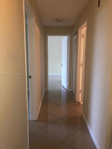 6992 SW 39th Street I101, Davie, FL 33314