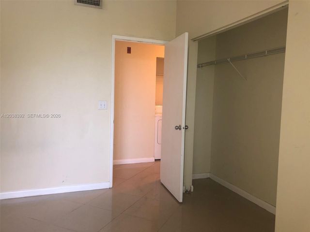 6992 SW 39th Street I101, Davie, FL 33314