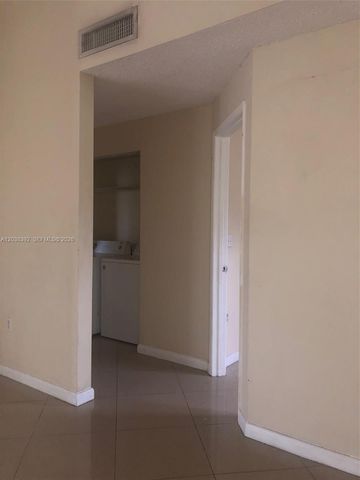 6992 SW 39th Street I101, Davie, FL 33314