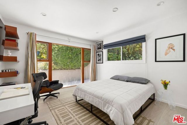 2509 Greenvalley Road, Los Angeles, CA 90046