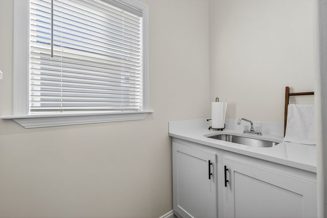 169 Hialeah Lane, Grayslake, IL 60030