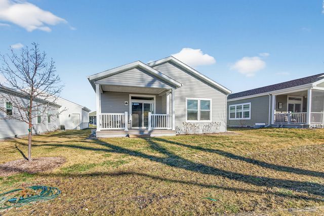 169 Hialeah Lane, Grayslake, IL 60030