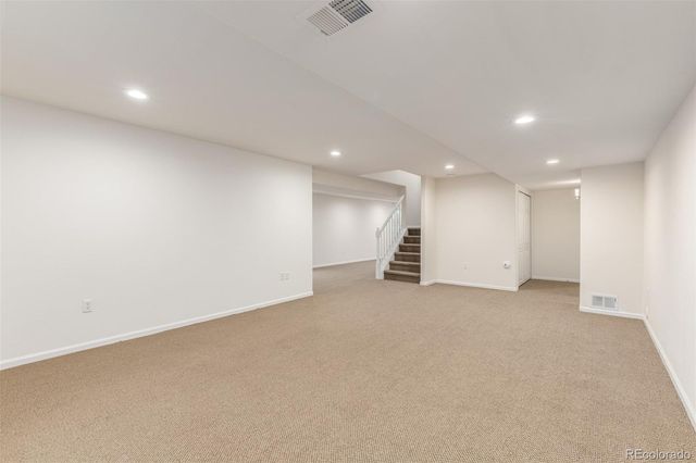 8825 Fairview Oaks Place, Lone Tree, CO 80124