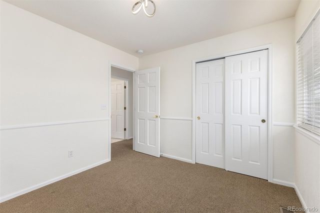 8825 Fairview Oaks Place, Lone Tree, CO 80124