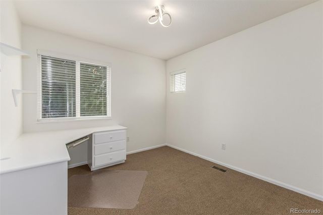 8825 Fairview Oaks Place, Lone Tree, CO 80124