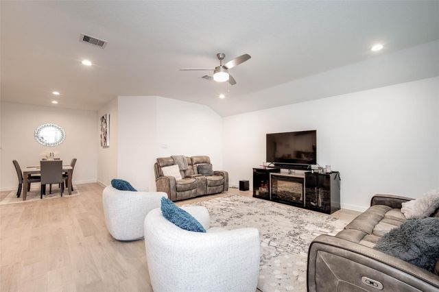 4327 Whitefish Lane, Fulshear, TX 77494