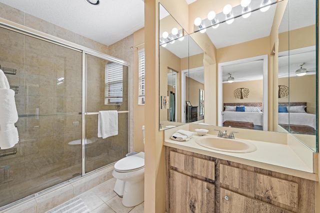 9090 Palladium Place, Lake Worth, FL 33467