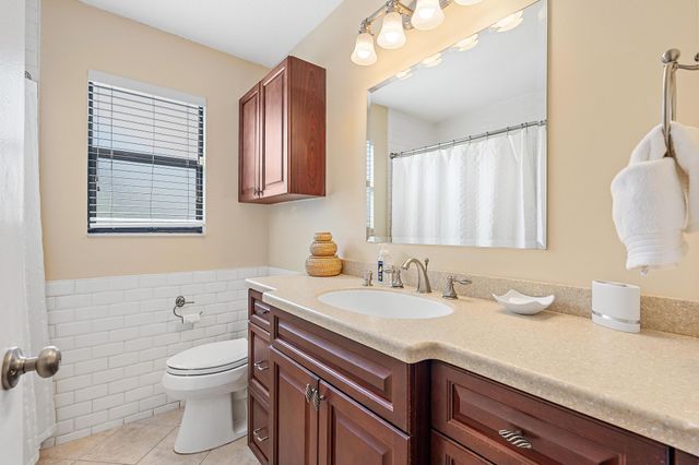 9090 Palladium Place, Lake Worth, FL 33467