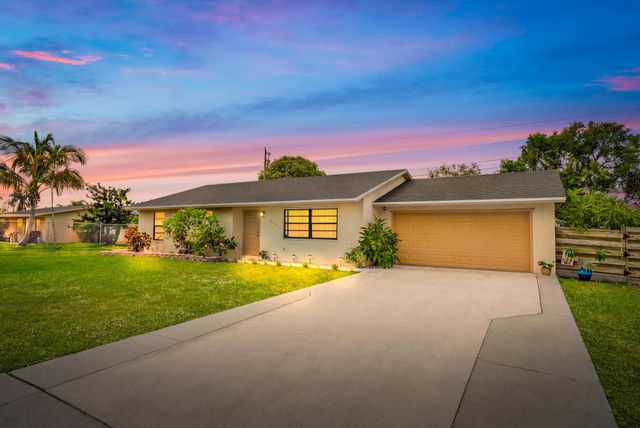 9090 Palladium Place, Lake Worth, FL 33467