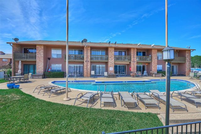 801 River Road E-111, Montgomery, TX 77356