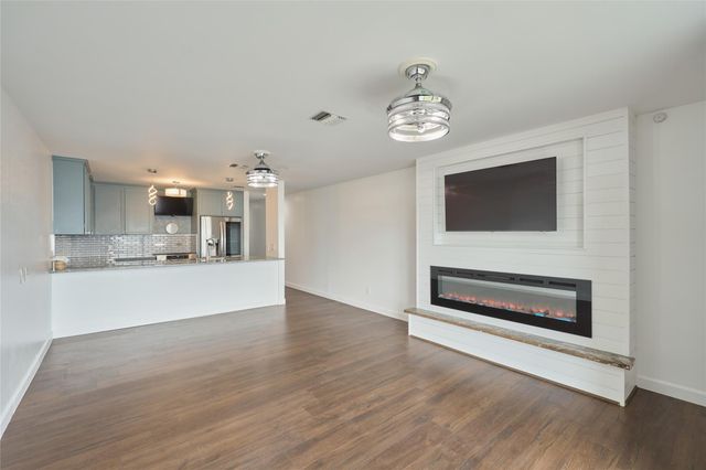 801 River Road E-111, Montgomery, TX 77356
