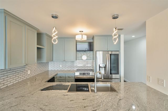 801 River Road E-111, Montgomery, TX 77356