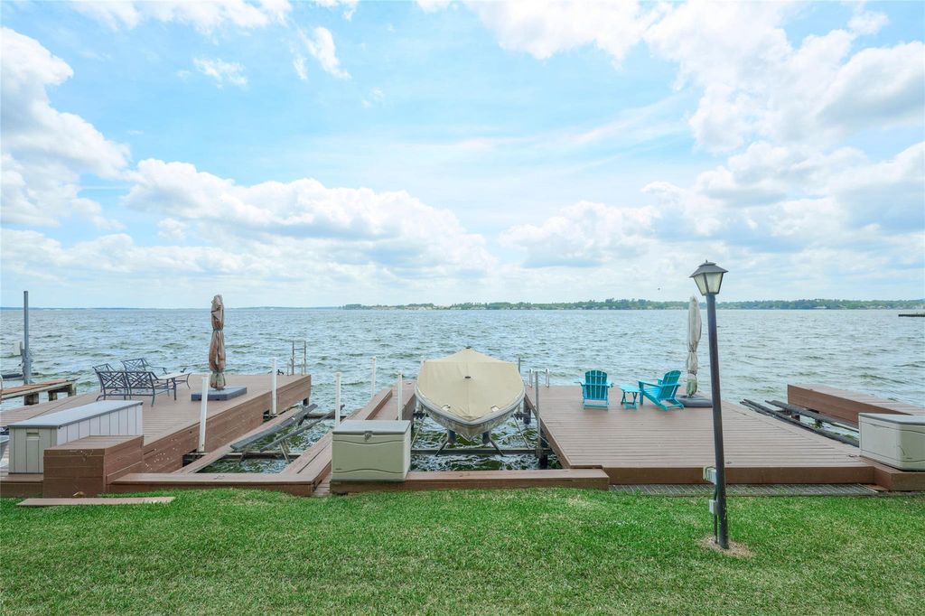 801 River Road E-111, Montgomery, TX 77356