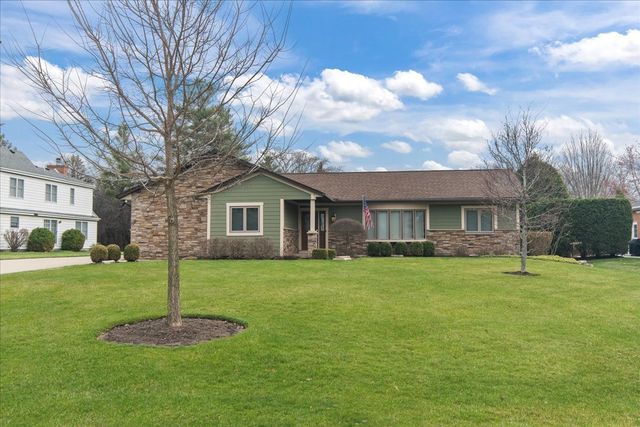 1123 Breckenridge Avenue, Lake Forest, IL 60045