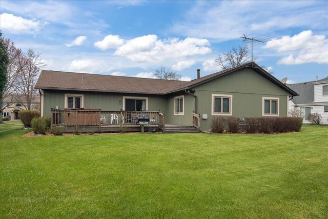 1123 Breckenridge Avenue, Lake Forest, IL 60045
