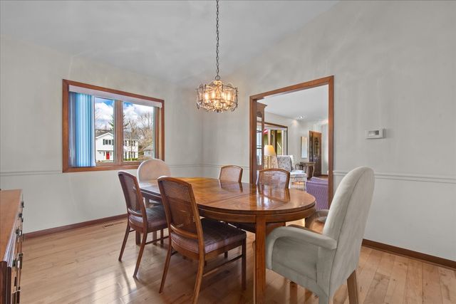 1123 Breckenridge Avenue, Lake Forest, IL 60045