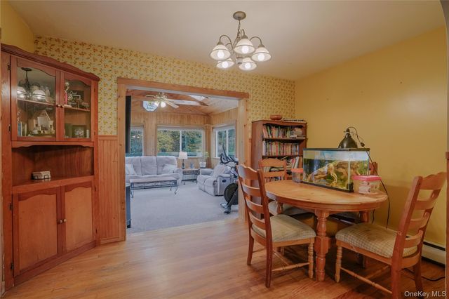 84 Ulster Avenue, Esopus, NY 12487