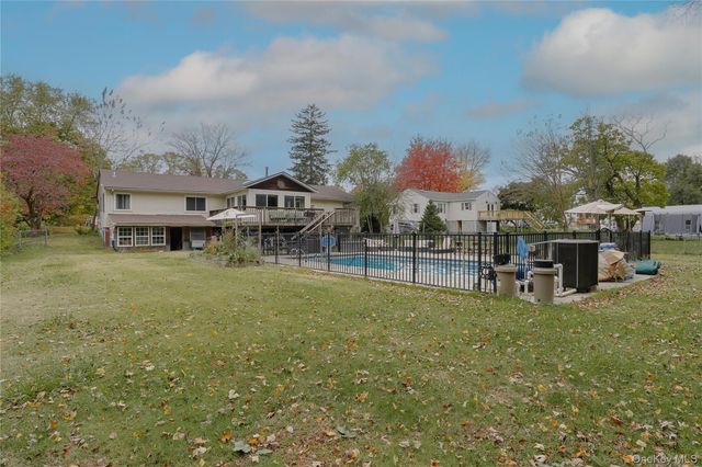 84 Ulster Avenue, Esopus, NY 12487