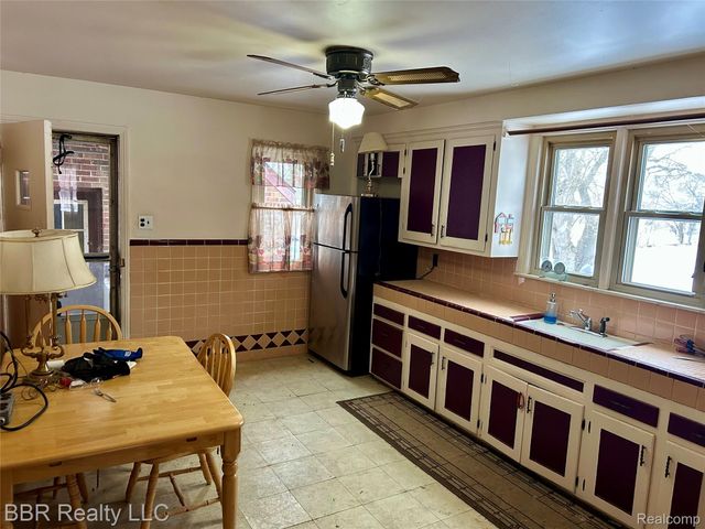 1989 Will Carleton, Huron Charter Township, MI 48134