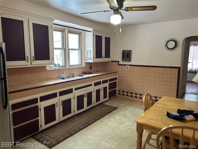 1989 Will Carleton, Huron Charter Township, MI 48134