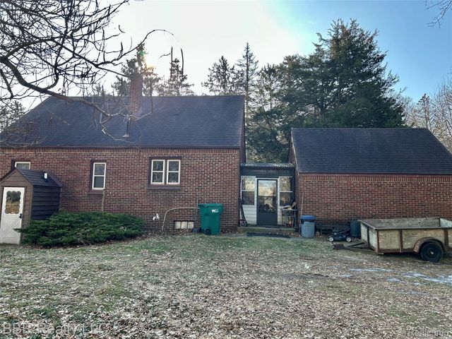 1989 Will Carleton, Huron Charter Township, MI 48134