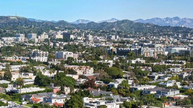 824 N Curson Avenue, Los Angeles, CA 90046