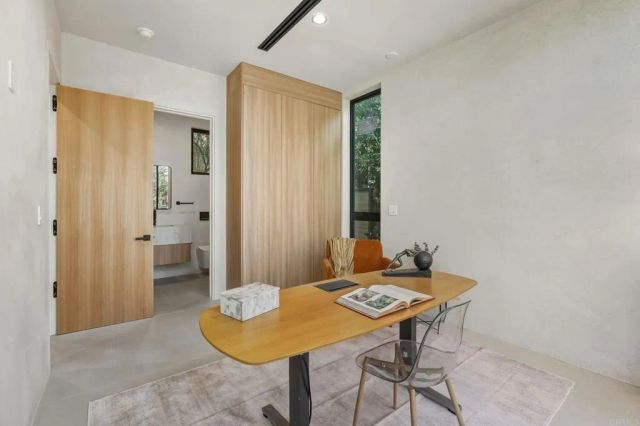 824 N Curson Avenue, Los Angeles, CA 90046