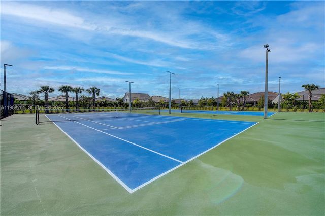 8240 Tailshot Court, Lake Worth, FL 33467