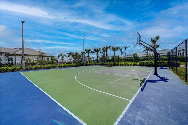 8240 Tailshot Court, Lake Worth, FL 33467