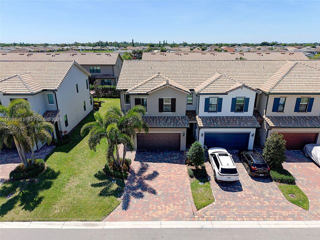 8240 Tailshot Court, Lake Worth, FL 33467