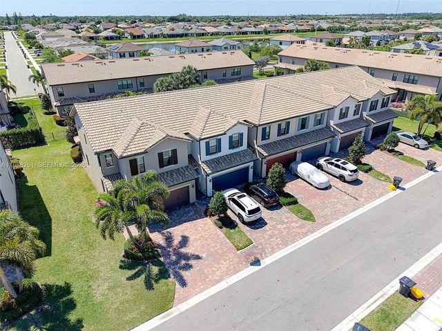 8240 Tailshot Court, Lake Worth, FL 33467