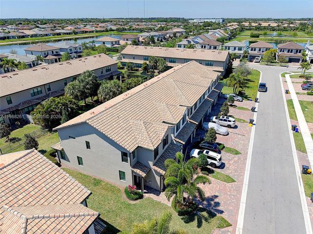 8240 Tailshot Court, Lake Worth, FL 33467