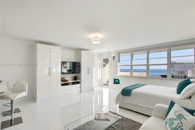 100 Lincoln Road 940, Miami Beach, FL 33139