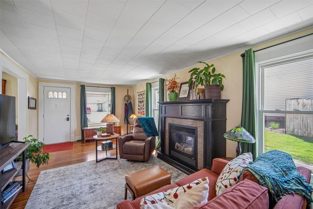 306 SW Logan Street, Ankeny, IA 50023