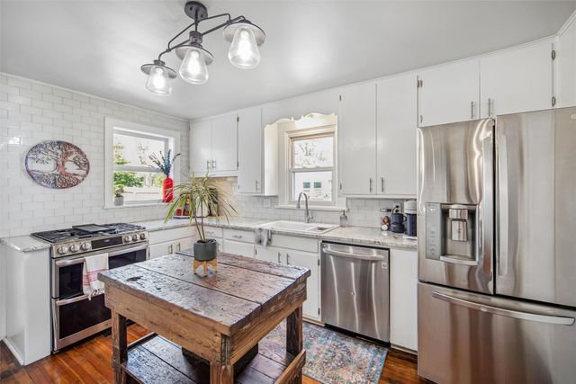 306 SW Logan Street, Ankeny, IA 50023