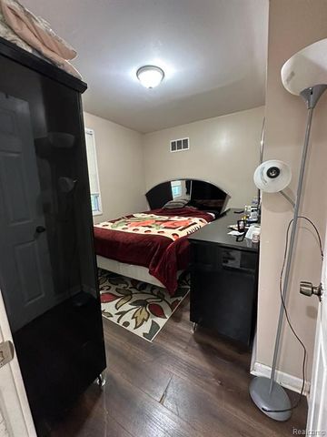 6067 Minock Street, Detroit, MI 48228