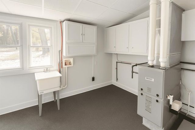 31195 Merriman Place, Romulus, MI 48174