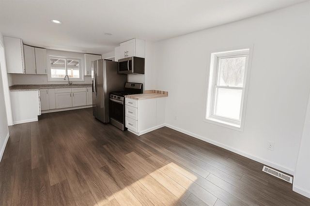 31195 Merriman Place, Romulus, MI 48174