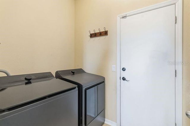 5450 SILVER THISTLE LANE, St Cloud, FL 34772