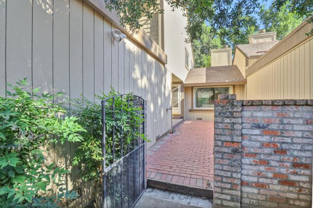 7052 San Jacinto Ct, Citrus Heights, CA 95621