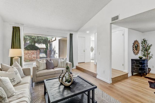 7052 San Jacinto Ct, Citrus Heights, CA 95621