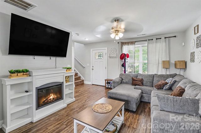 6555 Wedron Court 82, Charlotte, NC 28216