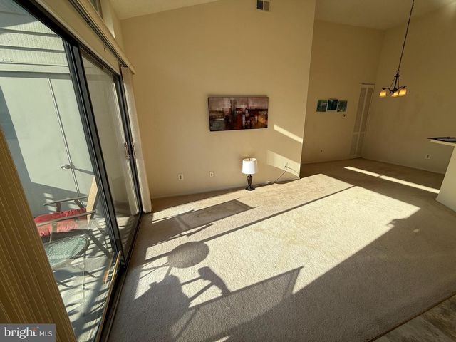 11703-B SUMMERCHASE CIR, Reston, VA 20194