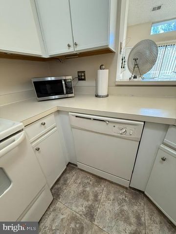 11703-B SUMMERCHASE CIR, Reston, VA 20194